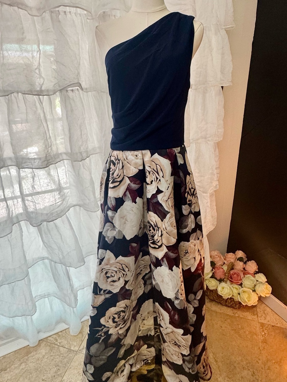 Betsy & Adam One Shoulder Floral Gown Size 16W - Picture 3 of 10